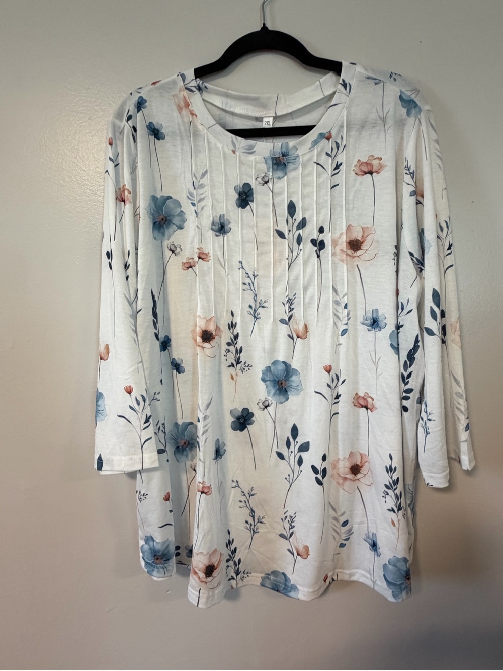 Women’s White Floral Pintuck Long Sleeve Top